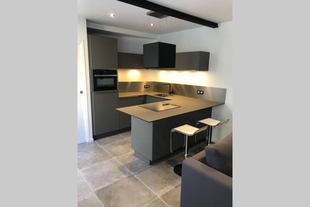 Les Chambres Berguoises Duplex Calme Au Coeur De Bergues Exterior photo
